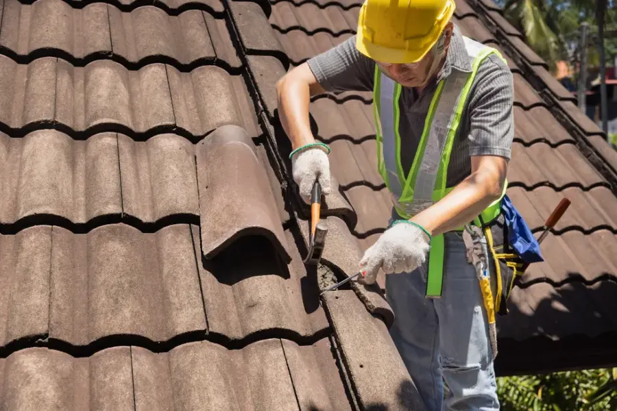 Common Roofing Issues That Require Full Replacement Albion, MI Common Roofing Issues That Require Full Replacement Albion, MI