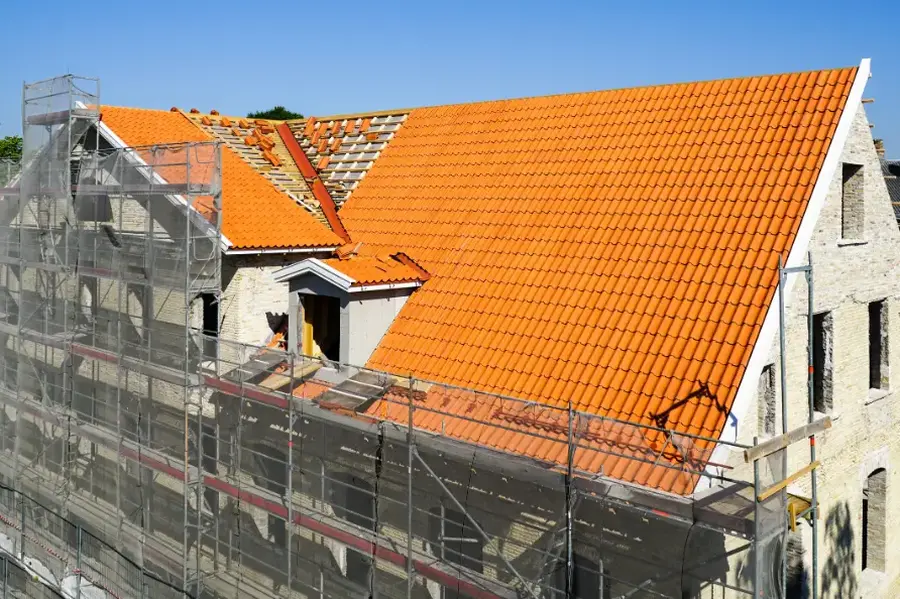 How Roof Replacement Improves Home Energy Efficiency in Albion, MI